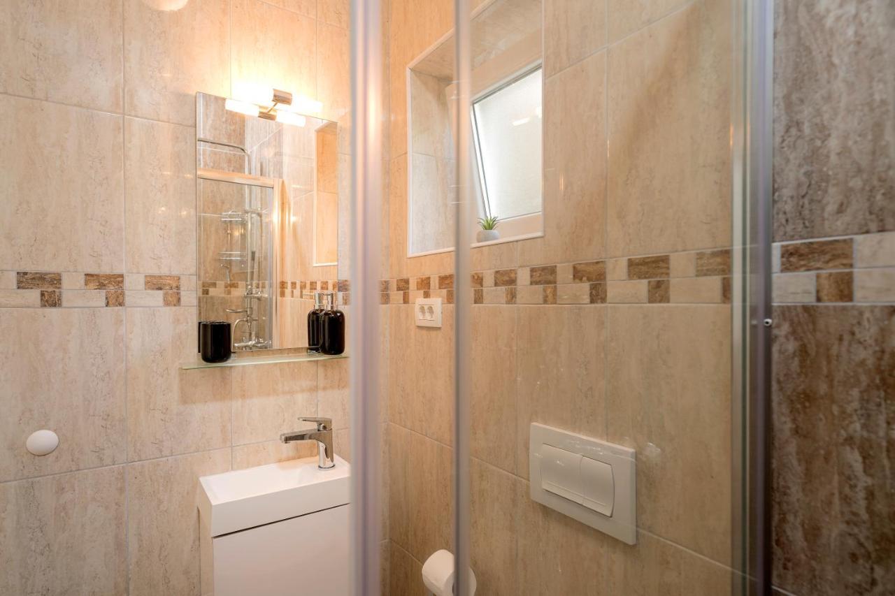 Kumquat Apartment - Zf Hvar Hvar Town Exteriör bild